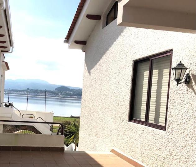 Apartamento En Primera Linea De Playa A Guarda Exterior photo